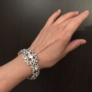 New_ Silver Tone Rhinestone Stretch Bracelet_ 8"